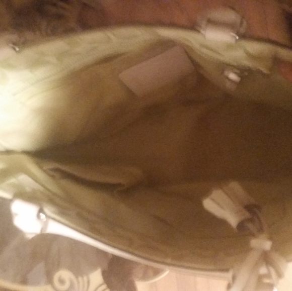 COACH  VERY RARE LIGHT GREEN&WHITE HANDBAG - Picture 4 of 8